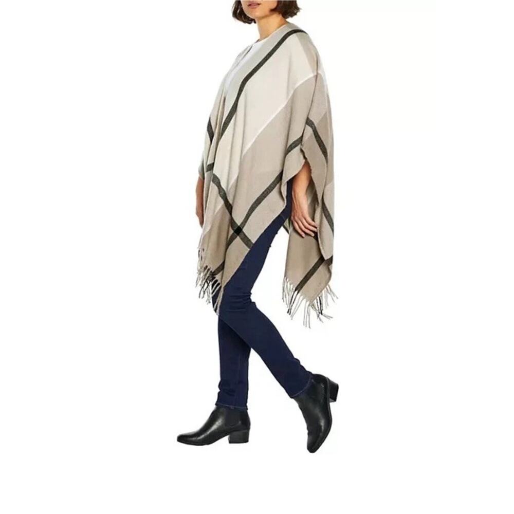 NWT Three Dots Poncho Wrap One Size Neutral Miranda Plaid Cashmere Blend Fringe